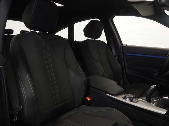 BMW 320d 11 of 25