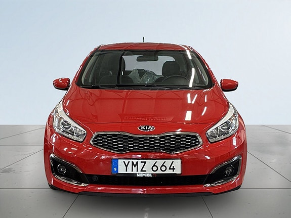 Kia Ceed 2 of 22