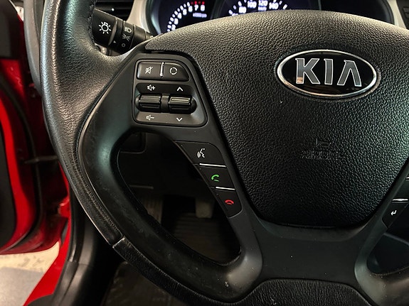 Kia Ceed 18 of 22