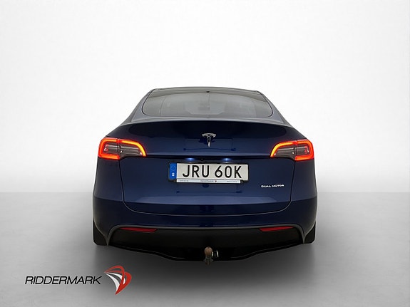 Tesla Model Y 8 of 30
