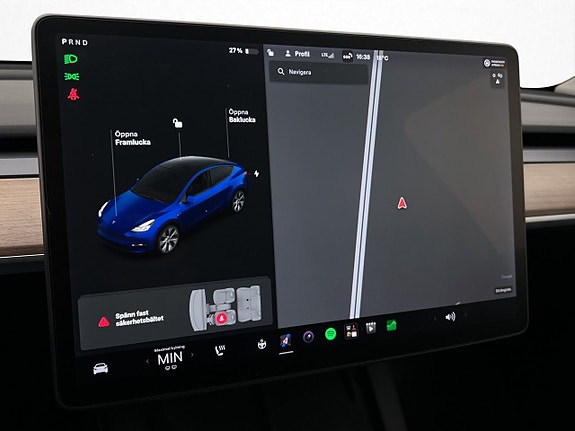 Tesla Model Y 21 of 30