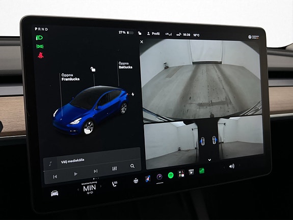 Tesla Model Y 17 of 30