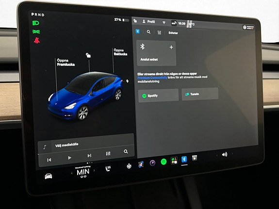 Tesla Model Y 22 of 30