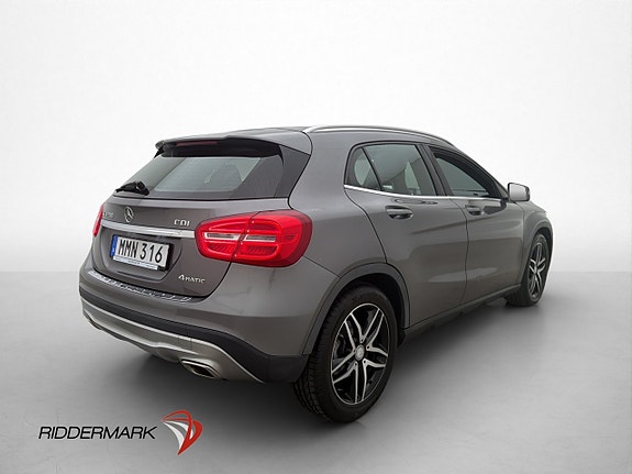 Mercedes-Benz GLA200 5 of 27