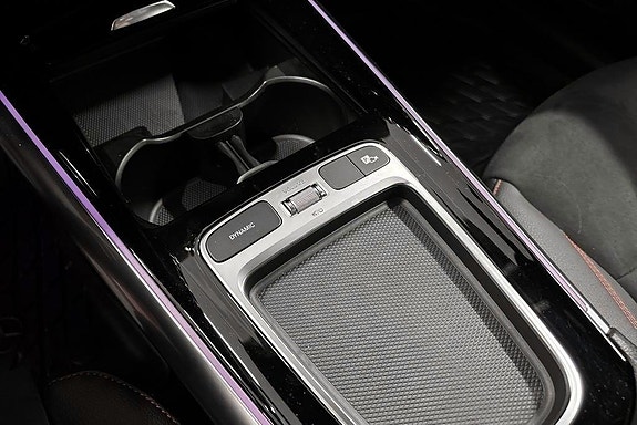 Mercedes-Benz EQA250+ 12 of 18