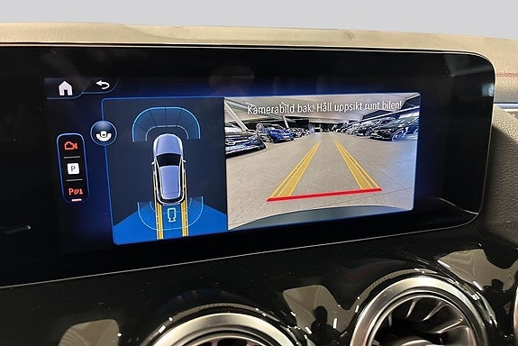 Mercedes-Benz EQA250+ 17 of 18