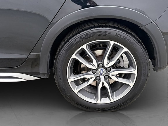 Volvo V60 Cross Country 30 of 30