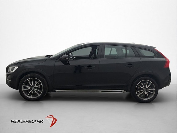 Volvo V60 Cross Country 4 of 30