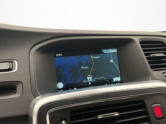 Volvo V60 Cross Country 20 of 30