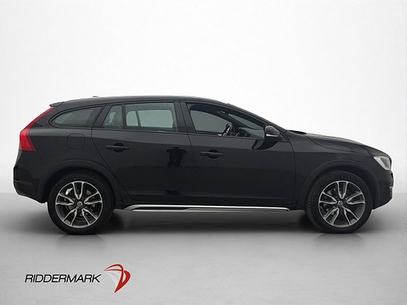 Volvo V60 Cross Country 9 of 30