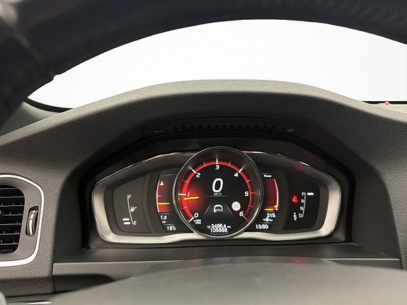 Volvo V60 Cross Country 17 of 30