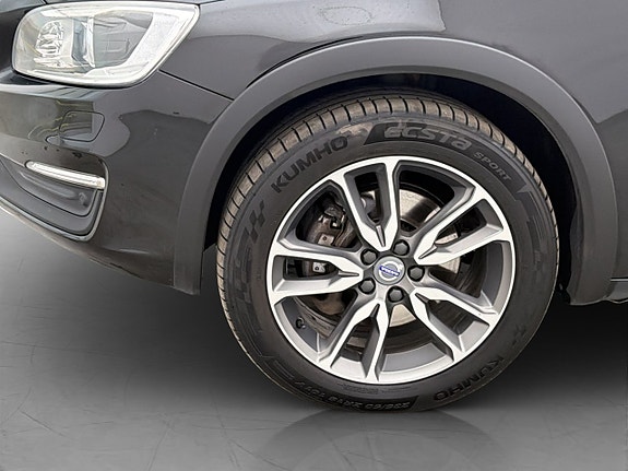 Volvo V60 Cross Country 29 of 30