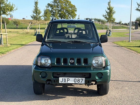 Suzuki Jimny 2 of 17
