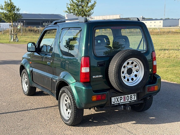 Suzuki Jimny 6 of 17