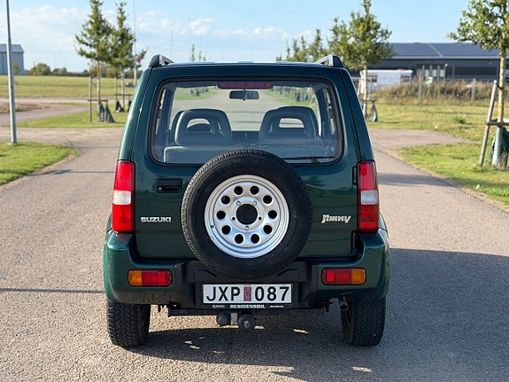 Suzuki Jimny 5 of 17