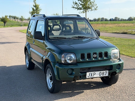 Suzuki Jimny 3 of 17