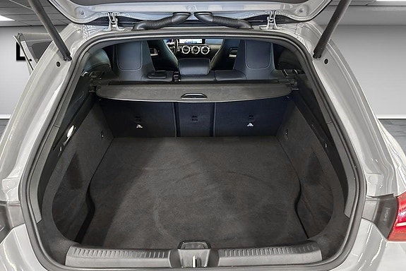 Mercedes-Benz CLA250 e 14 of 17
