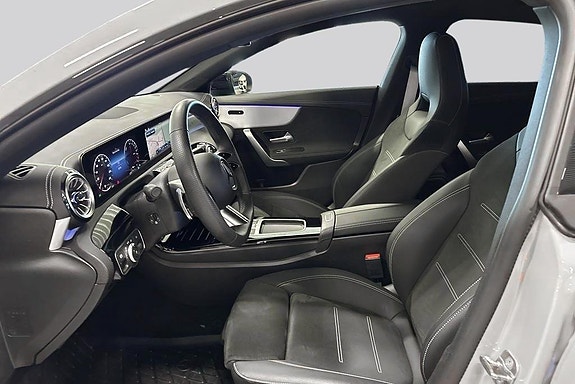 Mercedes-Benz CLA250 e 8 of 17