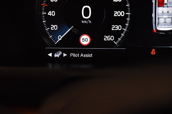 Volvo XC90 27 of 30