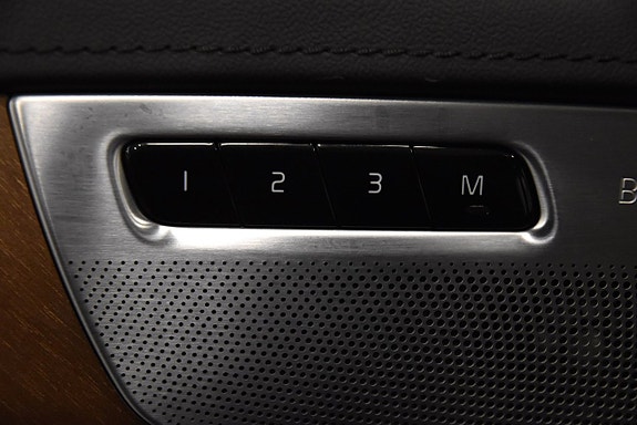 Volvo XC90 18 of 30