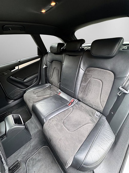 Audi A4 allroad 17 of 23