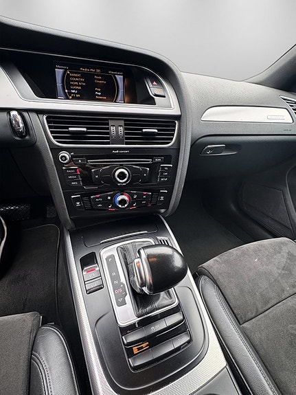 Audi A4 allroad 14 of 23