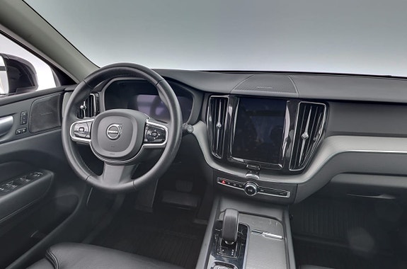 Volvo XC60 8 of 18