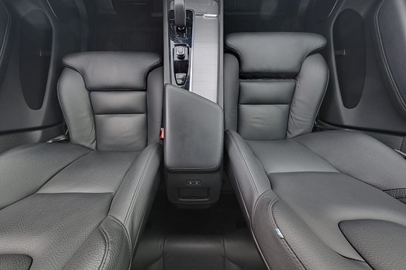 Volvo XC60 10 of 18