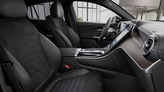 Mercedes-Benz GLC300 de 2 of 2