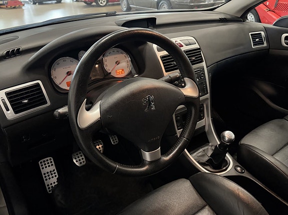 Peugeot 307 CC 5 of 7