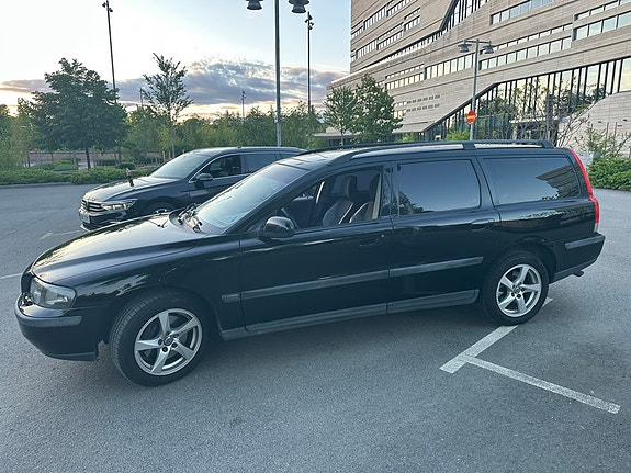 Volvo V70 7 of 8