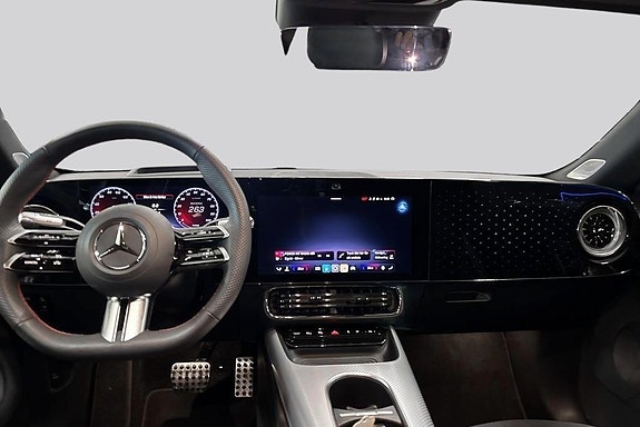 Mercedes-Benz CLA350 7 of 18