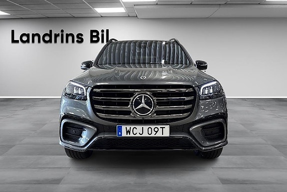 Mercedes-Benz GLS450 d 2 of 23