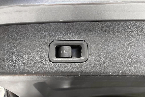 Mercedes-Benz GLS450 d 17 of 23