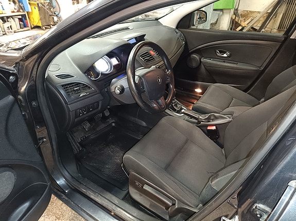 Renault Megane III 2 of 2