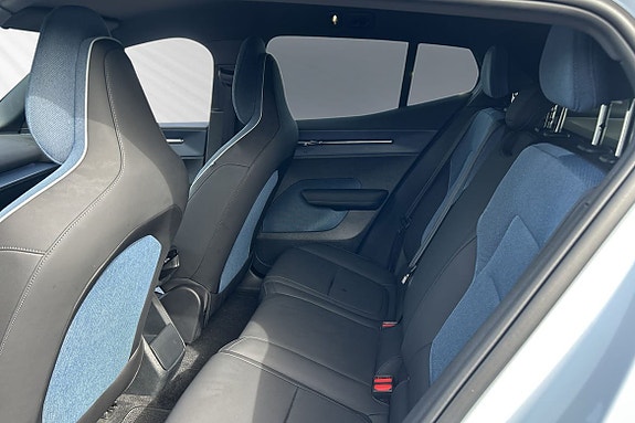 Volvo EX30 9 of 12