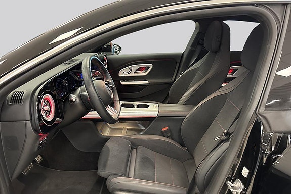 Mercedes-Benz CLA350 8 of 21