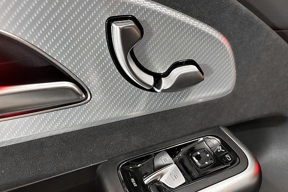 Mercedes-Benz CLA350 18 of 21