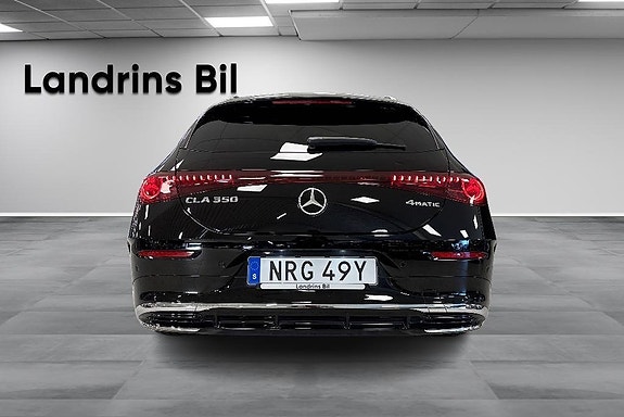Mercedes-Benz CLA350 5 of 21