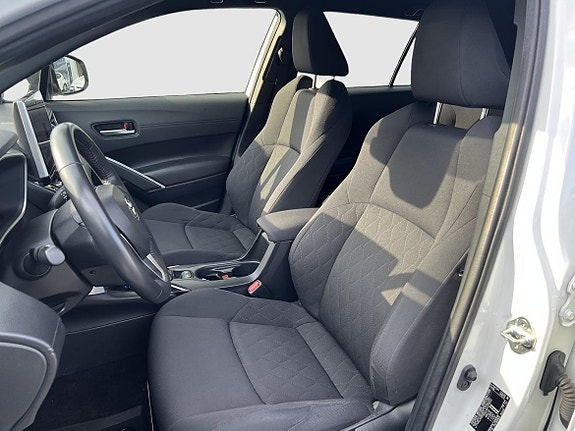 Toyota Corolla Cross 16 of 20