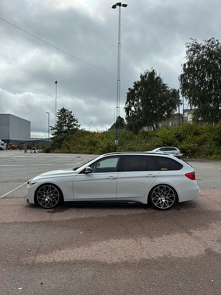 BMW 335d 8 of 22