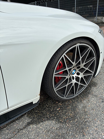 BMW 335d 17 of 22