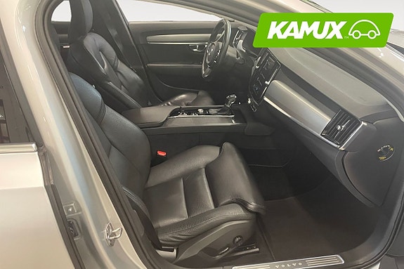 Volvo S90 15 of 21