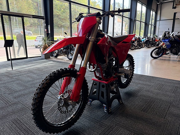 GasGas MC 250F 7 of 8