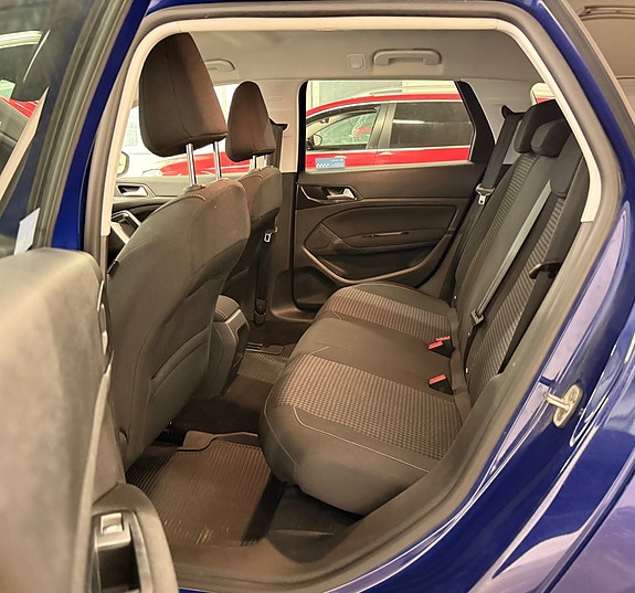 Peugeot 308 SW 10 of 12