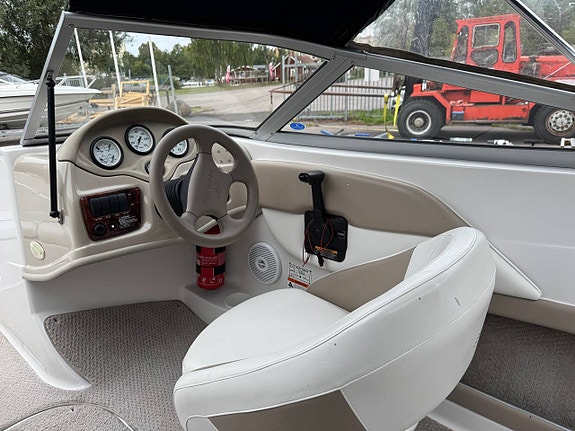 Four Winns 170 Horizon Volvo Penta 4,3 GL - 2005 7 of 11