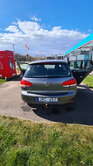 Volkswagen Golf VI 2 of 5