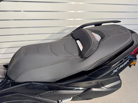 Yamaha Xmax 300 Tech-Max svart 6 of 8