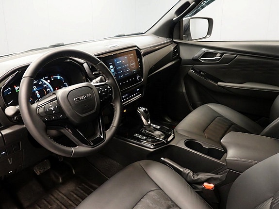 Isuzu D-max 10 of 13