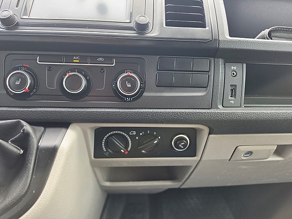 Volkswagen Transporter 18 of 20